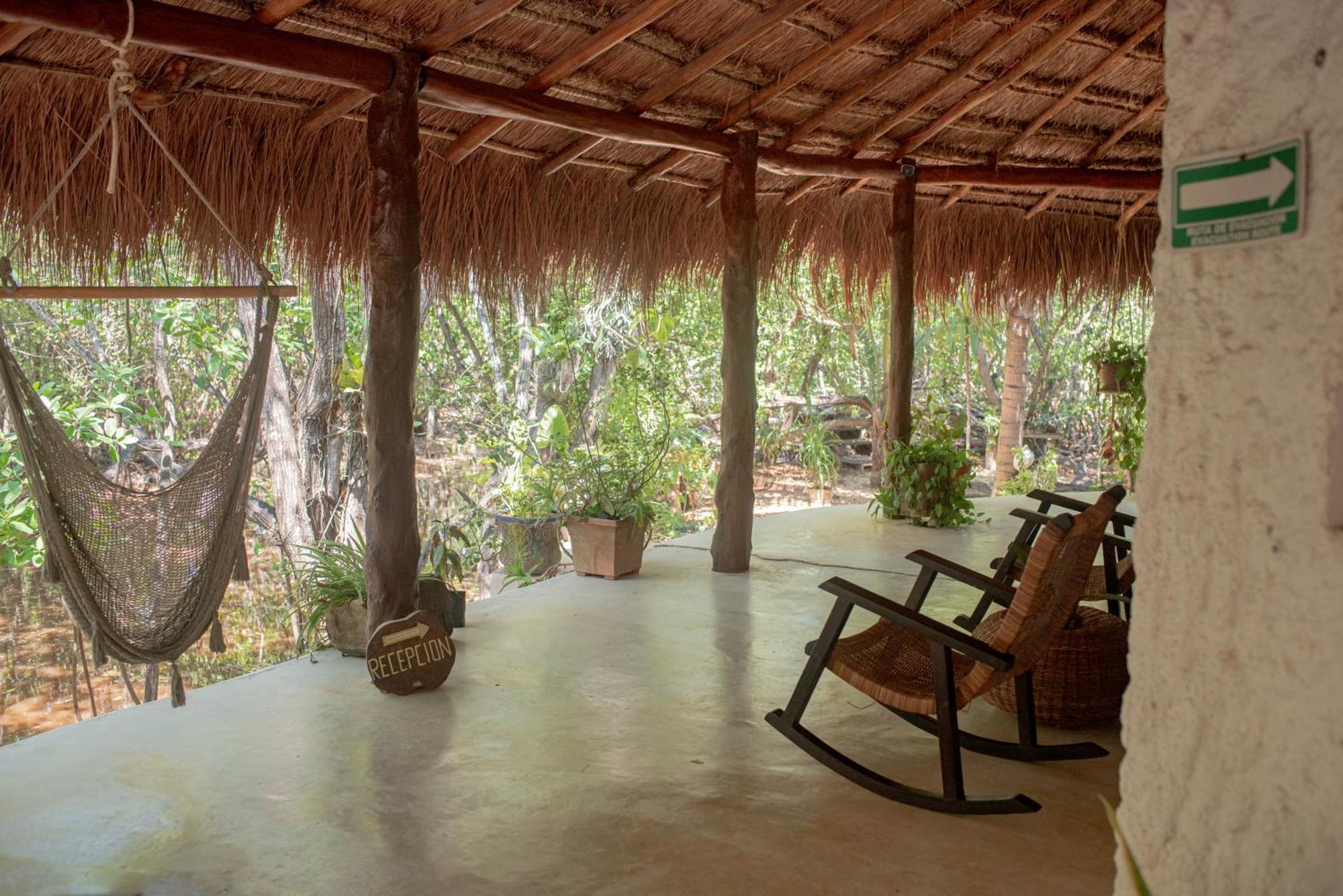 Hotel Casa Takywara Isla Holbox Bagian luar foto