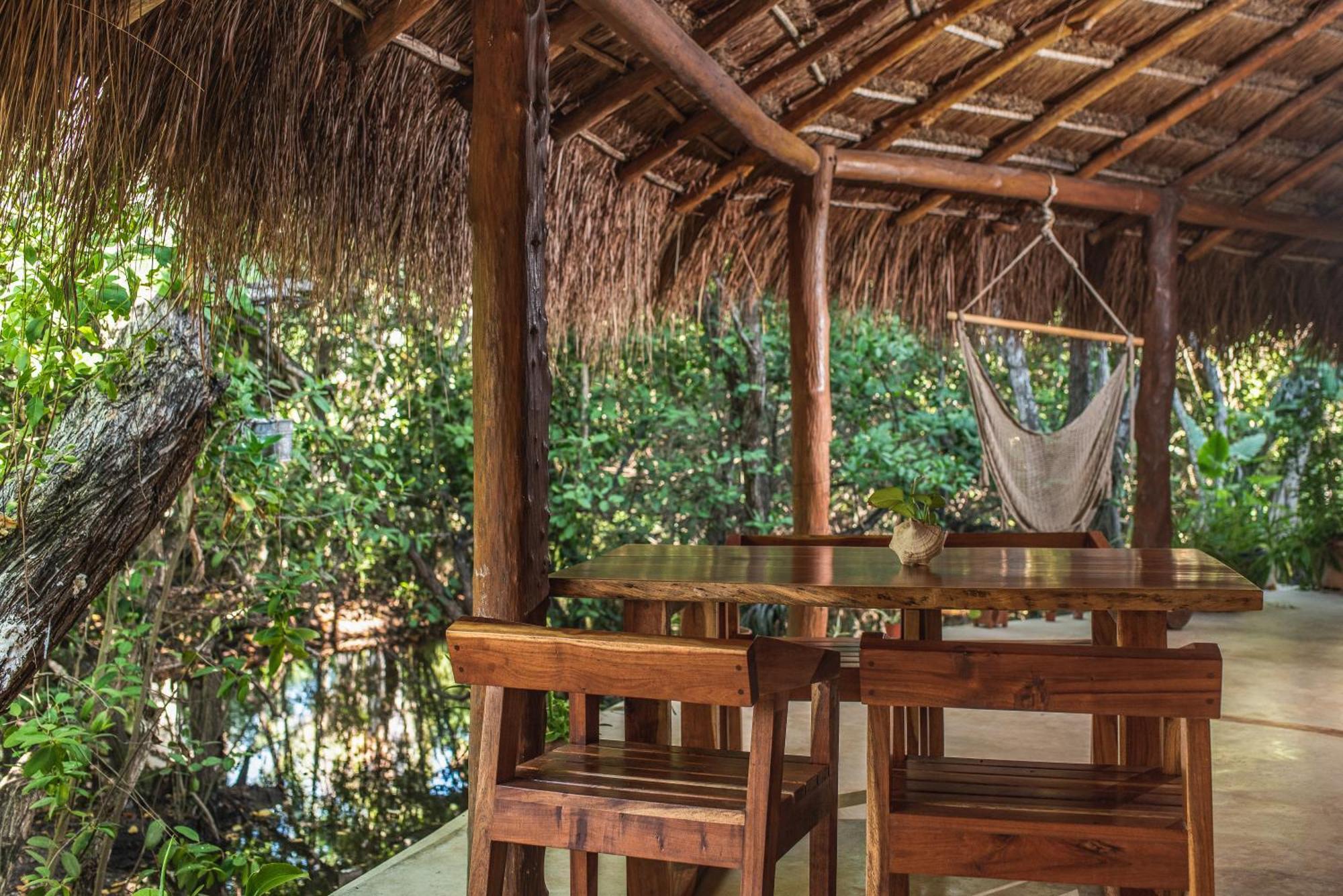 Hotel Casa Takywara Isla Holbox Bagian luar foto