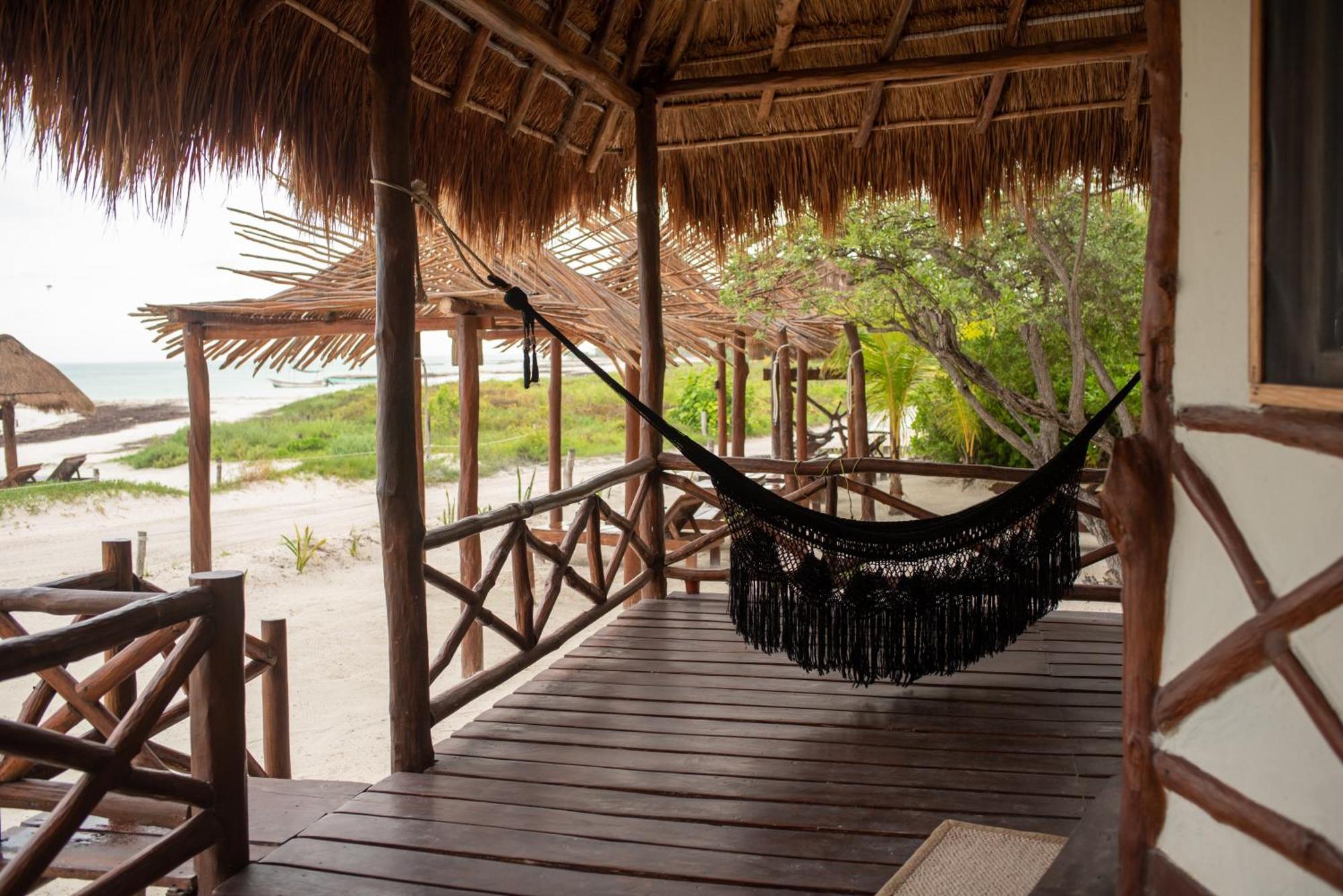 Hotel Casa Takywara Isla Holbox Bagian luar foto