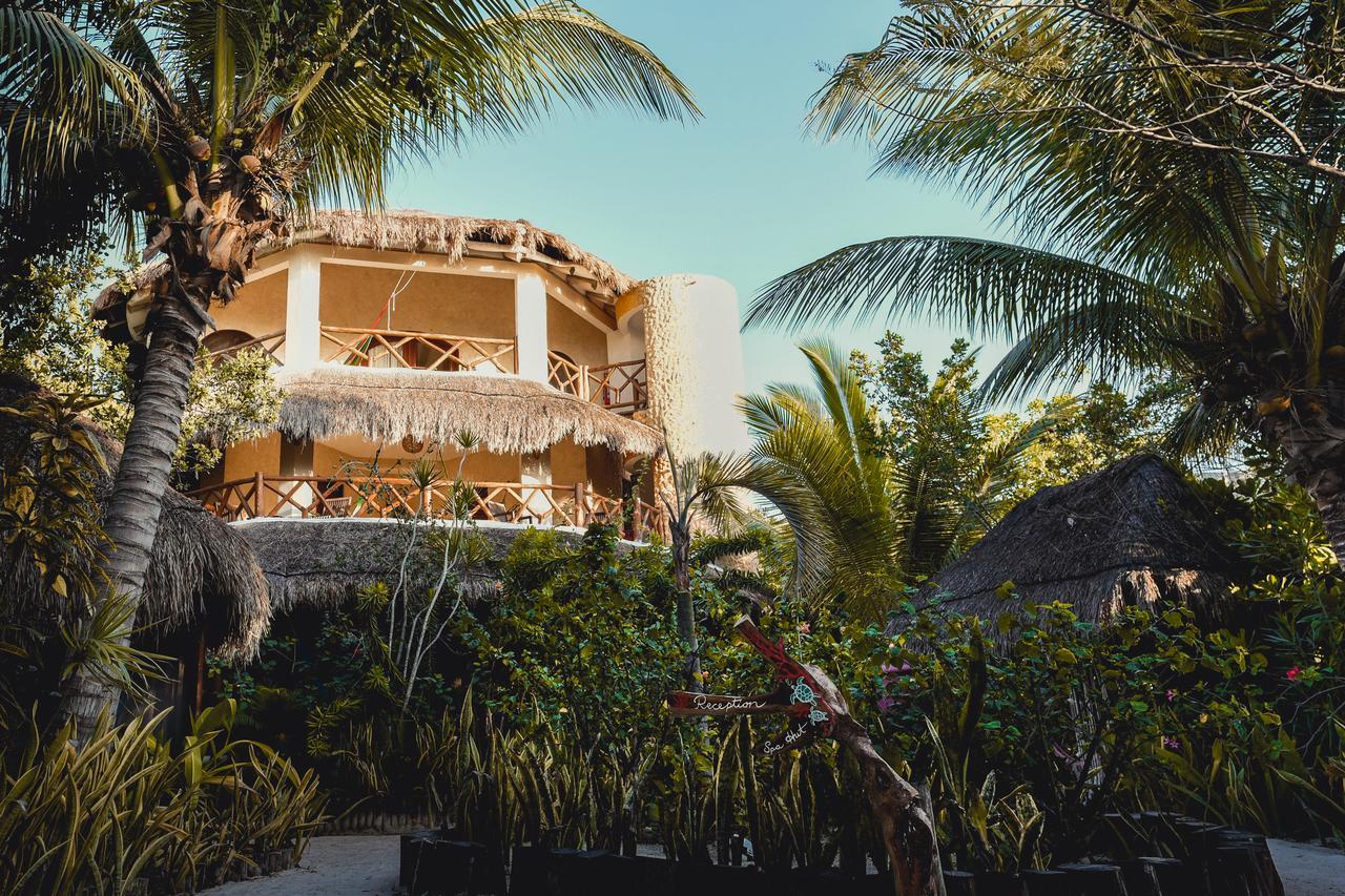 Hotel Casa Takywara Isla Holbox Bagian luar foto