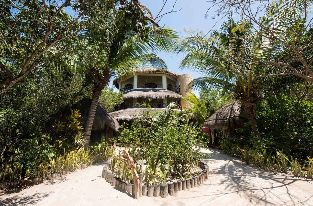 Hotel Casa Takywara Isla Holbox Bagian luar foto